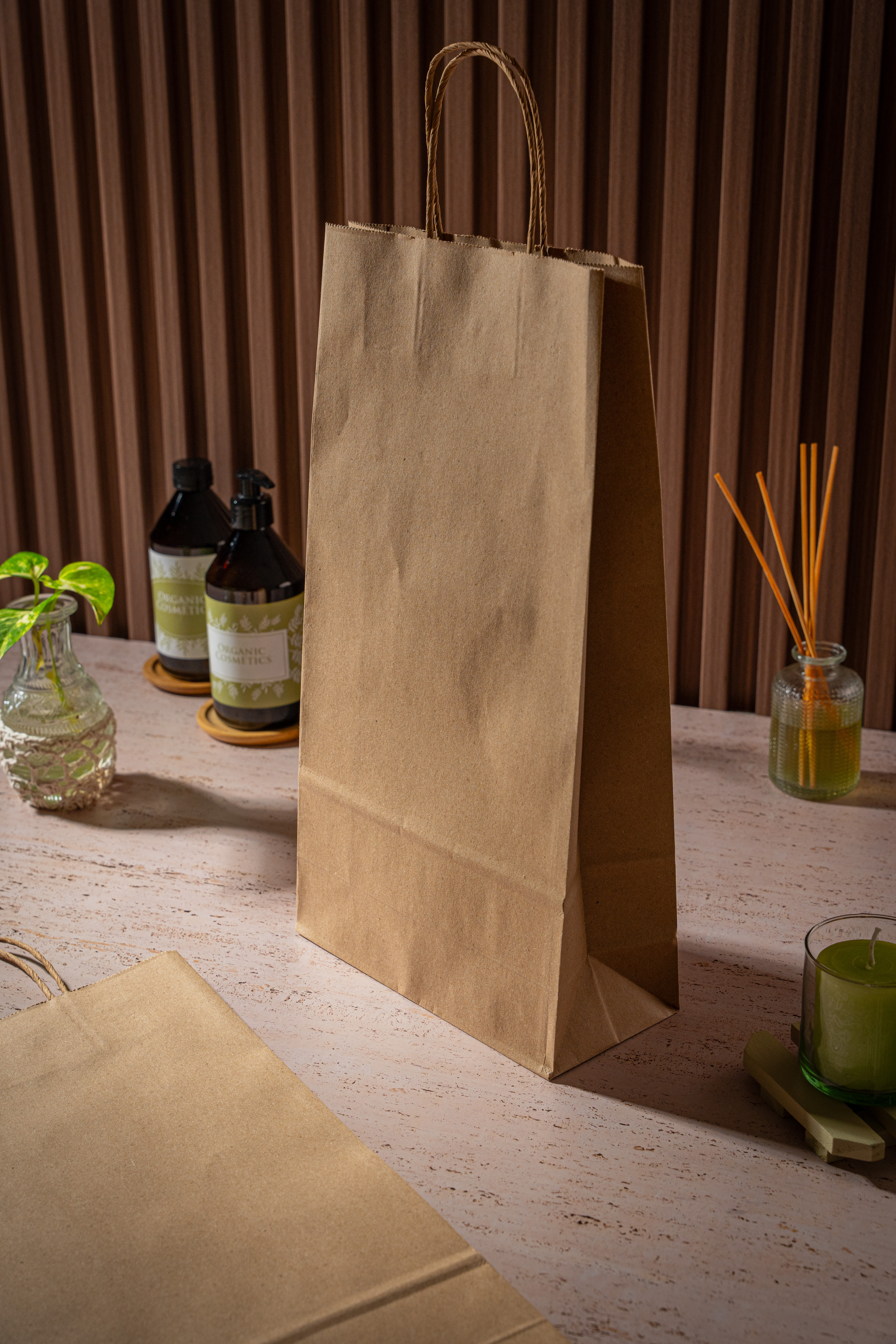 BOLSA BOUTIQUE PAPEL KRAFT 22*10*42CM *UNID