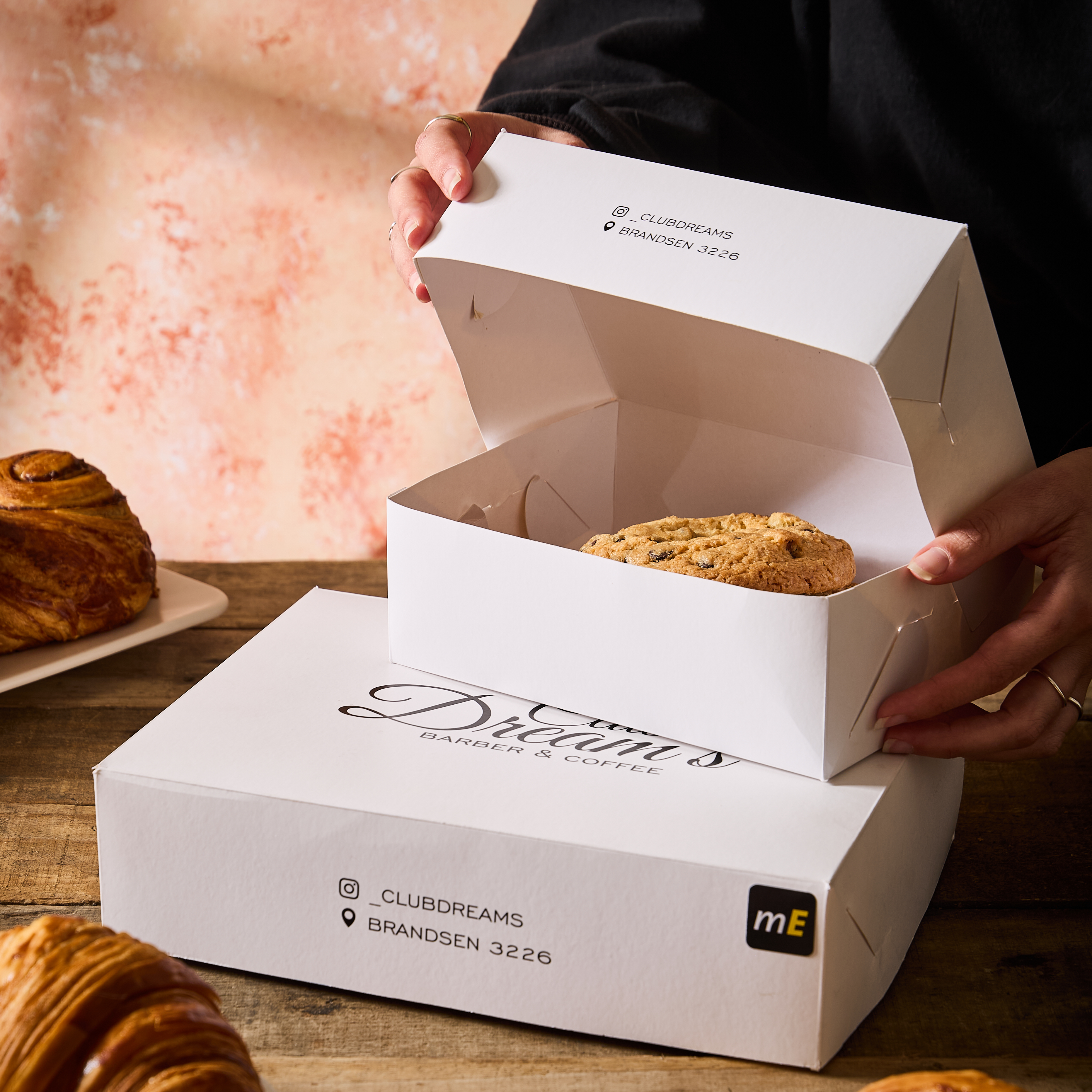 mEP CAJA FACTURAS CART. BLANCA PERSONALIZADO 1 DOCENA (26*19.5*7CM-A) X UNIDAD