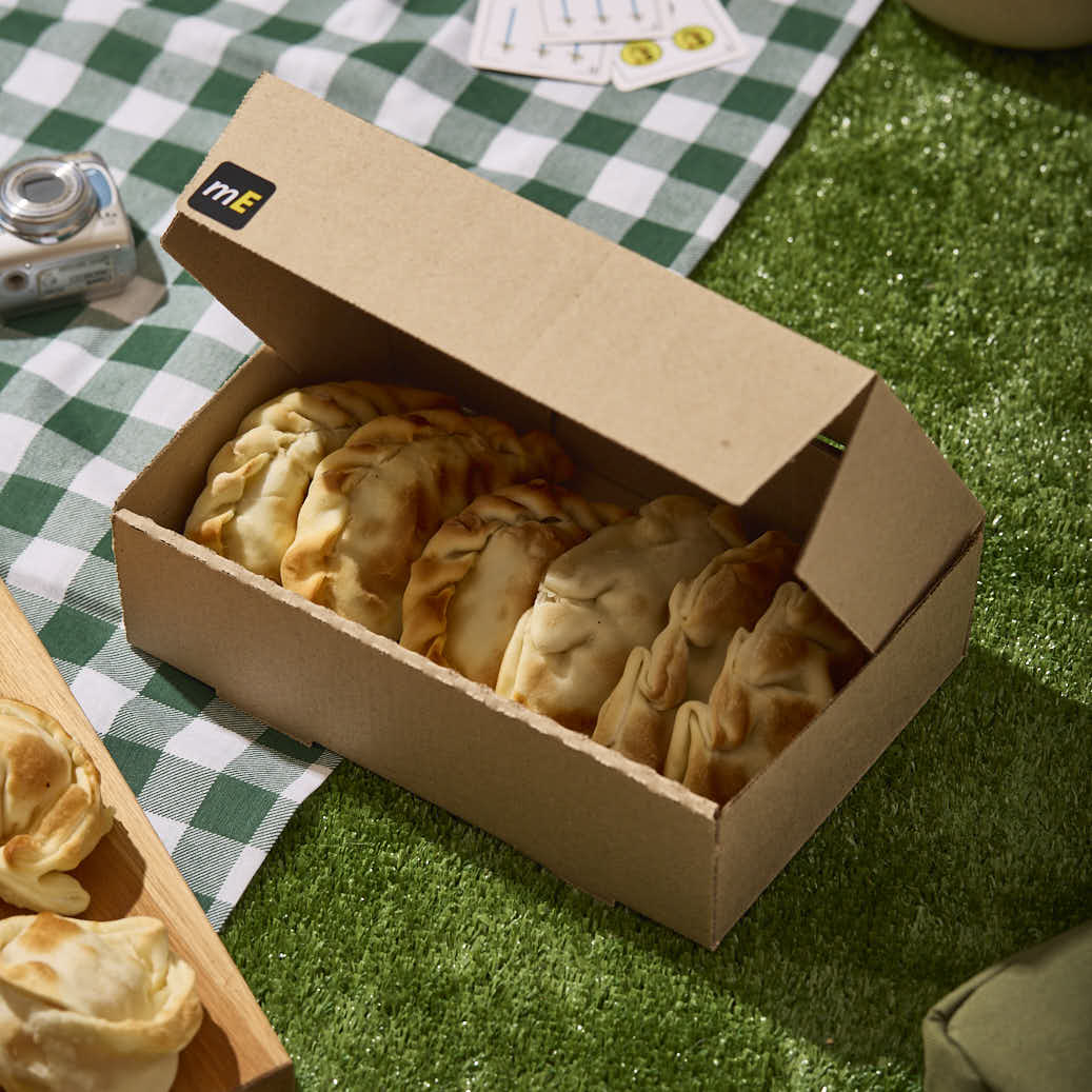 CAJA MICRO CARTON MARRON/MARRON (15.5*24.5*6CM) (1/2 DOC. EMPANADAS ECO) *100UNID.