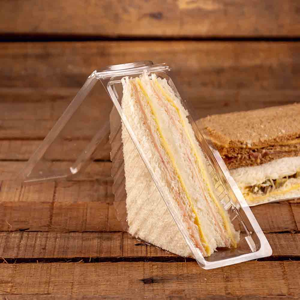 BANDEJA ESTUCHE PET BANDEX.SANDWICHERA TRIANGULO (5TS) (18*7*7.8CM) *50UNID