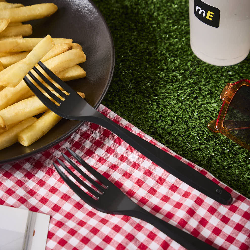 TENEDOR PLASTICO NEGRO REFORZADO BISTROT (DARNEL) BLISTER *20UNID.